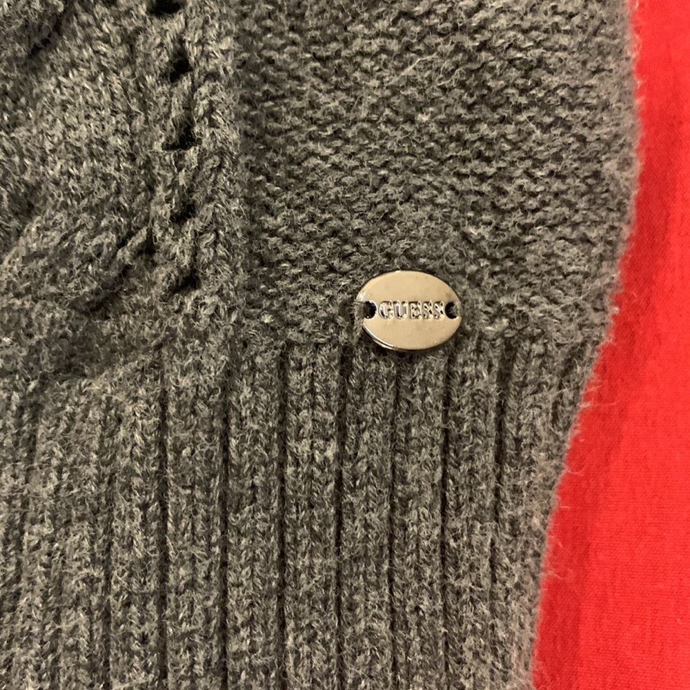 Guess sweater - Picture 2 of 2